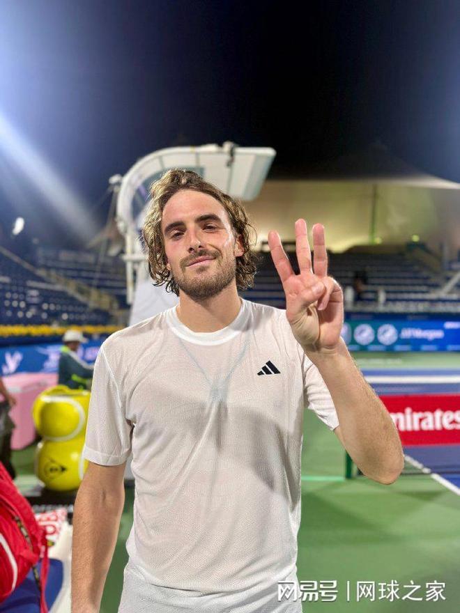 西班牙网球队横扫意大利网球队，西西帕斯统治全场