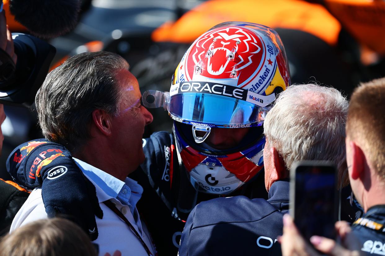 包含红牛车队碾压雷诺车队，汉密尔顿统治全场的词条